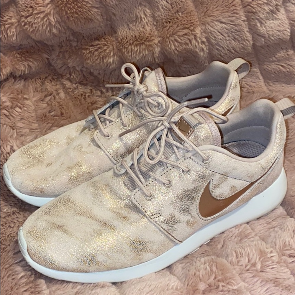Pink/good metallic Nike shoes